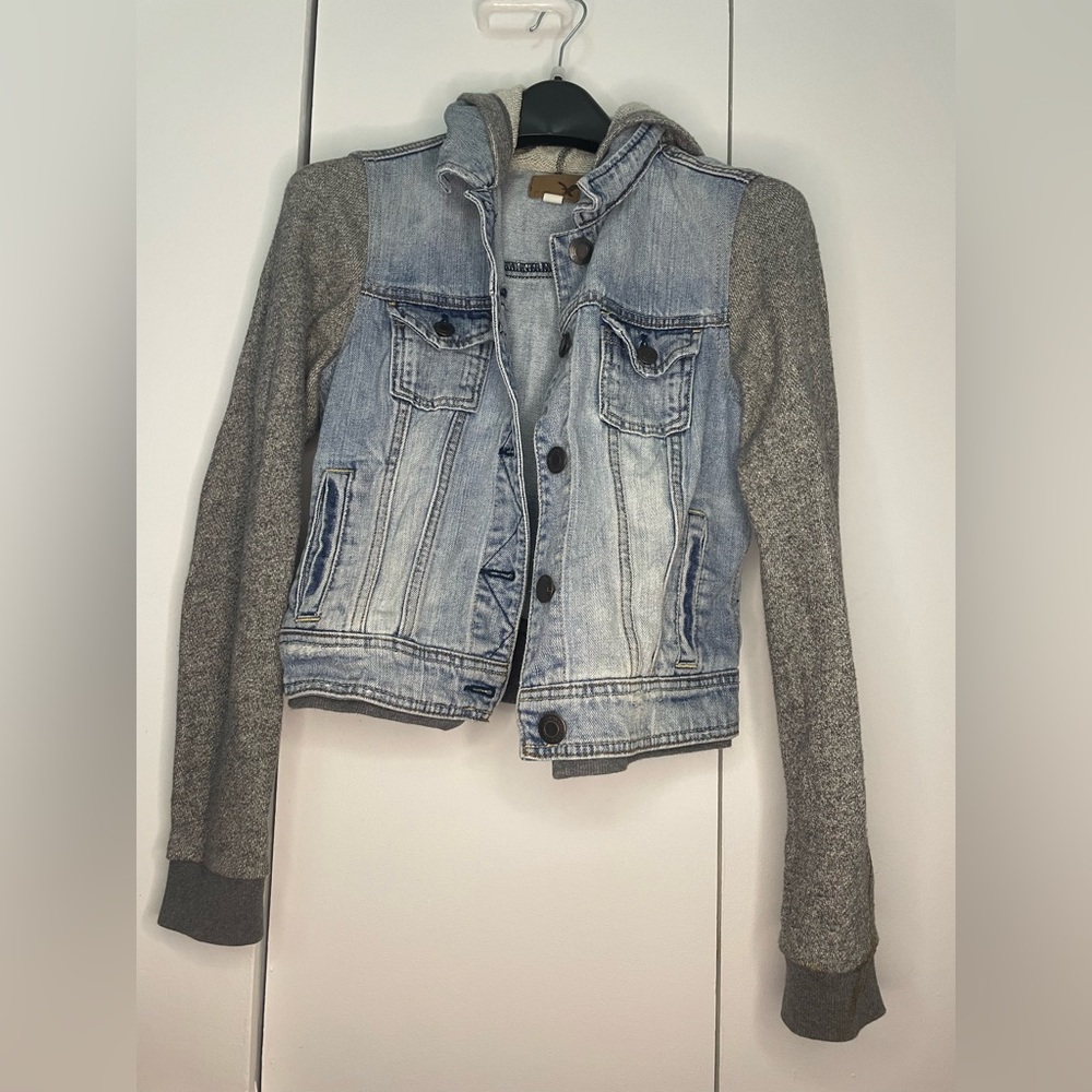 American Eagle Sweater Jean Jacket